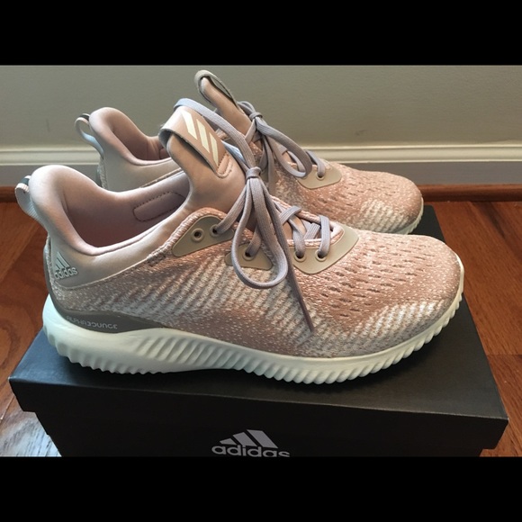 adidas Shoes - 🔥BRAND NEW🔥 Women’s Adidas Alphabounce 1W size 6